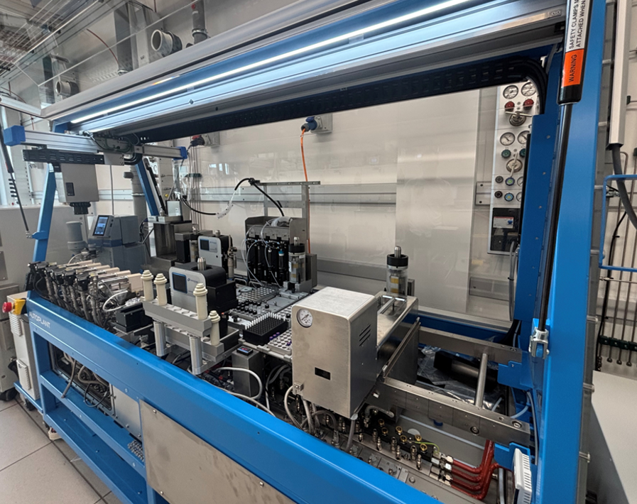 Chemspeed SwingXL Autoplant – Batch Reactor Screening Unit